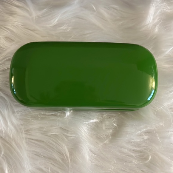 Kate Spade glasses case. Size: Extra large in Green - Picture 2 of 10
